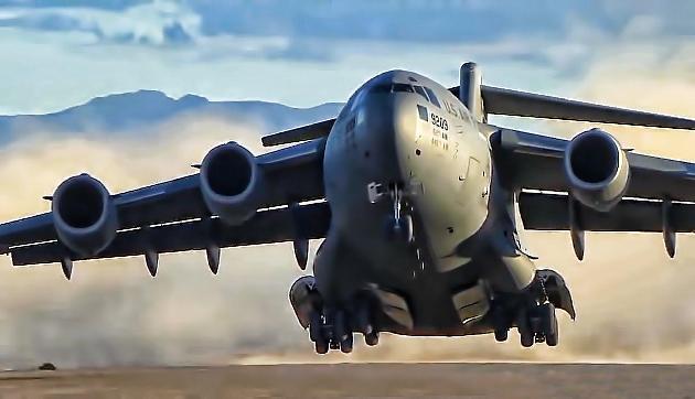 अरुणाचल में लैंड हुआ C-17 ग्लोबमास्टर, जानिए इसकी खासियत अरुणाचल में लैंड हुआ C-17 ग्लोबमास्टर, जानिए इसकी खासियत