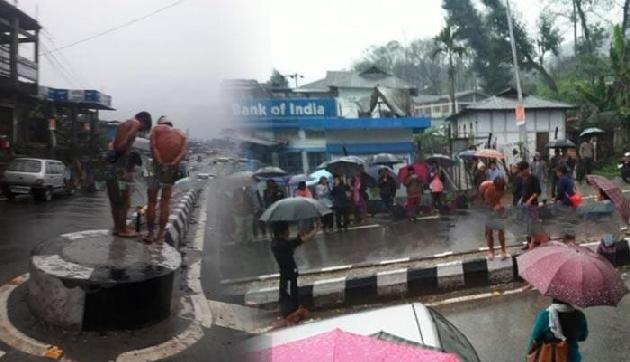 अरुणाचल में लोगों ने बलात्कारियों को पीटा, चौराहे पर न्यूड परेड कराई अरुणाचल में लोगों ने बलात्कारियों को पीटा, चौराहे पर न्यूड परेड कराई