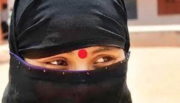 Bangladeshi लड़के फैला रहे हैं असम में लव जिहाद, visa बंद करने की मांग Bangladeshi लड़के फैला रहे हैं असम में लव जिहाद, visa बंद करने की मांग
