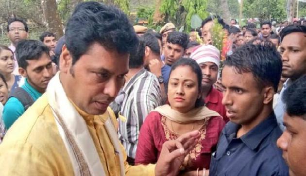 भाजपा सरकार 30 माह में देगी 7 लाख बेरोजगारों को नौकरी!
भाजपा सरकार 30 माह में देगी 7 लाख बेरोजगारों को नौकरी!