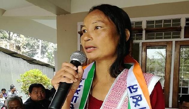 मेघालय: NCP उम्मीदवार के तौर पर जोनाथन संगमा की पत्नी बनी लोगों की पहली पसंद मेघालय: NCP उम्मीदवार के तौर पर जोनाथन संगमा की पत्नी बनी लोगों की पहली पसंद
