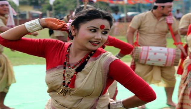 असम में शुरू हुआ बिहू उत्सव, हर घर में टेस्टी खानों के साथ मनाया जाएगा जश्न असम में शुरू हुआ बिहू उत्सव, हर घर में टेस्टी खानों के साथ मनाया जाएगा जश्न