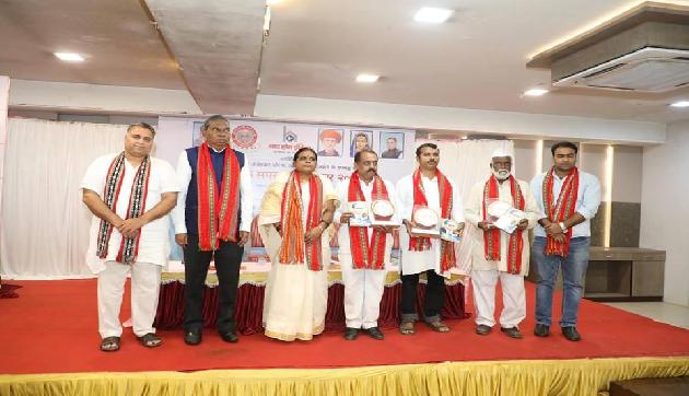 दलित समाज के लिए किया काम, सुनील देवधर ने दिया बालासाहेब देवरस समरसता पुरस्कार दलित समाज के लिए किया काम, सुनील देवधर ने दिया बालासाहेब देवरस समरसता पुरस्कार