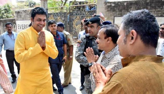 यात्रियों के लिए खुशखबरीः 'त्रिपुरा से दिल्ली तक जल्द होगा एक्सप्रेस ट्रेन का विस्तार' यात्रियों के लिए खुशखबरीः 'त्रिपुरा से दिल्ली तक जल्द होगा एक्सप्रेस ट्रेन का विस्तार'