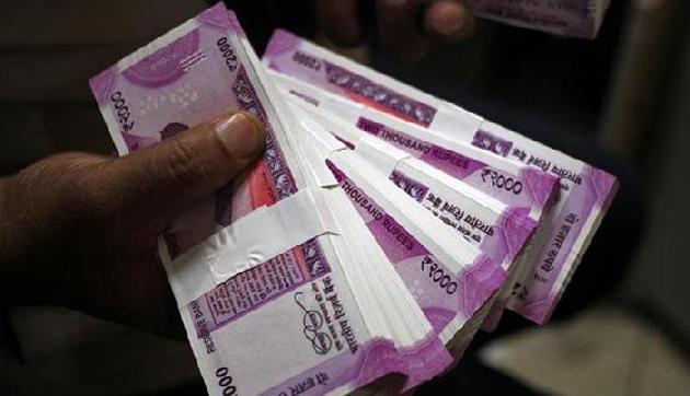 1 लाख खर्च में हर महीने कमा सकते हैं 14 हजार, इस स्कीम का उठाएं लाभ
1 लाख खर्च में हर महीने कमा सकते हैं 14 हजार, इस स्कीम का उठाएं लाभ
