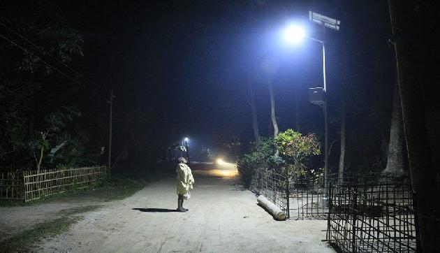आजादी के बाद से अंधेरे में था यह गांव,IIT गुवाहाटी ने किया रोशन आजादी के बाद से अंधेरे में था यह गांव,IIT गुवाहाटी ने किया रोशन
