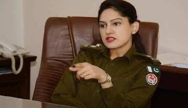पाकिस्तानी मुस्लिम लड़की ने सोशल मीडिया पर मचाई धूम, जबरदस्त Viral हो रही तस्वीरें पाकिस्तानी मुस्लिम लड़की ने सोशल मीडिया पर मचाई धूम, जबरदस्त Viral हो रही तस्वीरें
