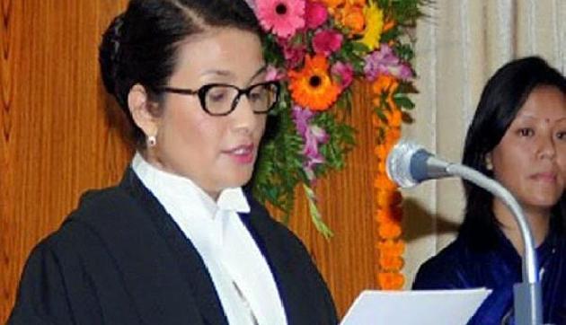sikkim की पहली महिला जज बनी मीनाक्षी राय, संभाला HC के कार्यवाहक के मुख्य न्यायाधीश का पद sikkim की पहली महिला जज बनी मीनाक्षी राय, संभाला HC के कार्यवाहक के मुख्य न्यायाधीश का पद