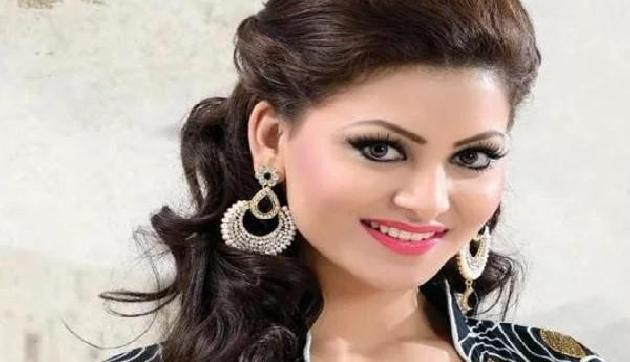 इस Bollywood ने पहनी अजीब ड्रेस, तस्वीरें हो गर्इ वायरल इस Bollywood ने पहनी अजीब ड्रेस, तस्वीरें हो गर्इ वायरल