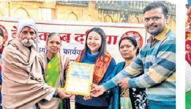 वाह! पुरातत्वविद् क्रिस्टीना को मिला बेटी प्रतिभा सम्मान वाह! पुरातत्वविद् क्रिस्टीना को मिला बेटी प्रतिभा सम्मान