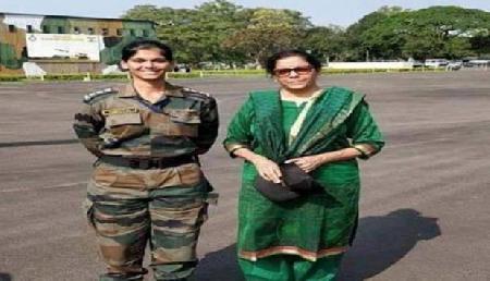 निर्मला सीतारमण की बेटी के साथ ये फोटो वायरल, सच्चाई जान उड़ जाएंगे आपके होश निर्मला सीतारमण की बेटी के साथ ये फोटो वायरल, सच्चाई जान उड़ जाएंगे आपके होश