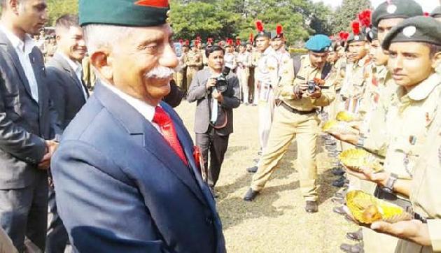 राज्यपाल ने पढ़ाया देशभक्ति एवं अनुशासन का पाठ, एनसीसी के तारीफ में कही ये बात... राज्यपाल ने पढ़ाया देशभक्ति एवं अनुशासन का पाठ, एनसीसी के तारीफ में कही ये बात...