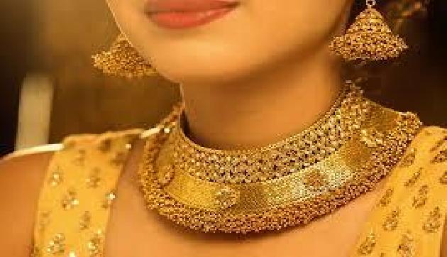 खुशखबरीः आज इतना सस्ता हो चुका है सोना, चांदी की कीमत भी हुई कम खुशखबरीः आज इतना सस्ता हो चुका है सोना, चांदी की कीमत भी हुई कम