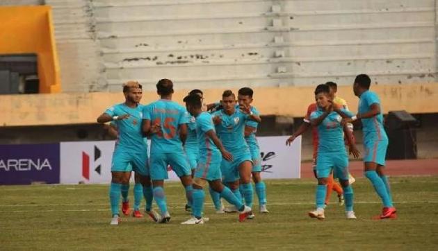 आई लीग में इंडियन एरोज ने शिलांग लाजोंग को 3-0 से हराया
आई लीग में इंडियन एरोज ने शिलांग लाजोंग को 3-0 से हराया