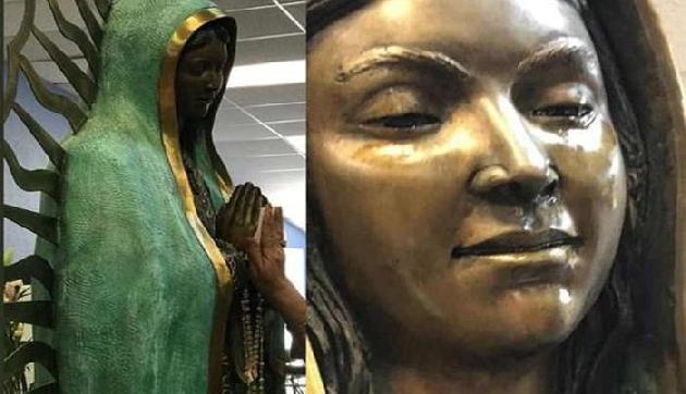 अमेरिका में एक हत्या के बाद मूर्ति के आंखों से निकल रहे हैं आंसू अमेरिका में एक हत्या के बाद मूर्ति के आंखों से निकल रहे हैं आंसू
