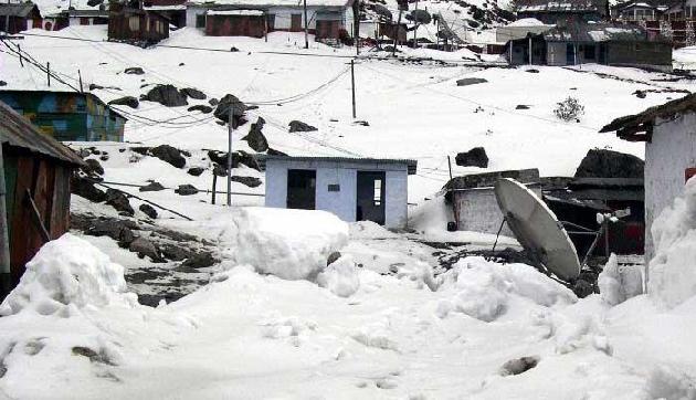 सिक्किम में भारी बर्फबारी के साथ बारिश की भी चेतावनी सिक्किम में भारी बर्फबारी के साथ बारिश की भी चेतावनी