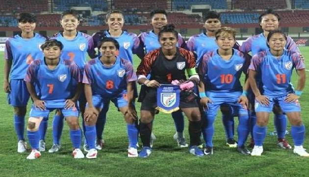 महिला फुटबॉल: भारत ने गोल्ड कप के पहले मैच में ईरान को हराया महिला फुटबॉल: भारत ने गोल्ड कप के पहले मैच में ईरान को हराया