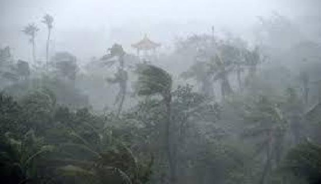 सावधान, अगले 24 घंटे के दौरान तेज हवा के साथ बारिश और ओलावृष्टि का अनुमान सावधान, अगले 24 घंटे के दौरान तेज हवा के साथ बारिश और ओलावृष्टि का अनुमान