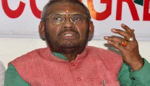 कांग्रेस के नेता का बड़ा बयान, मच सकता है सियासी हंगामा कांग्रेस के नेता का बड़ा बयान, मच सकता है सियासी हंगामा