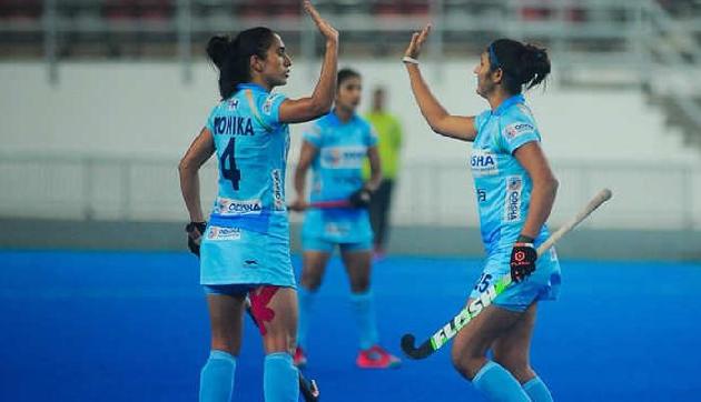 महिला हॉकी: भारत ने मलेशिया को 4-4 से ड्रॉ पर रोका
महिला हॉकी: भारत ने मलेशिया को 4-4 से ड्रॉ पर रोका