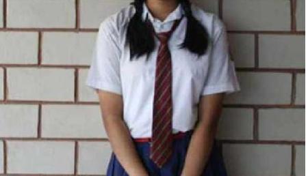 बोर्ड Exam पास होने के लिए लड़की ने कांपी में लिखी ऐसी बात, जानकर रह जाएंगे दंग बोर्ड Exam पास होने के लिए लड़की ने कांपी में लिखी ऐसी बात, जानकर रह जाएंगे दंग