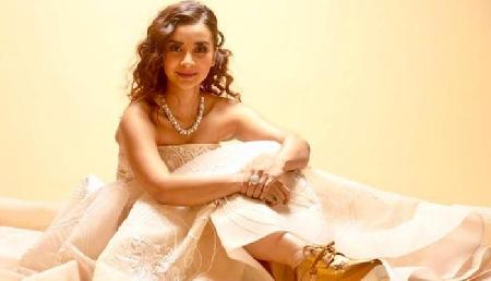 इस अभिनेत्री का hot अवतार देख हो जाएंगे दीवाने, सोशल मीडिया पर मचा हंगामा इस अभिनेत्री का hot अवतार देख हो जाएंगे दीवाने, सोशल मीडिया पर मचा हंगामा