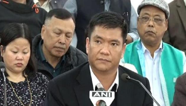 कल आएंगे इस राज्य में विधानसभा चुनाव के नतीजे, तीन सीटें पहले ही जीत चुकी है भाजपा कल आएंगे इस राज्य में विधानसभा चुनाव के नतीजे, तीन सीटें पहले ही जीत चुकी है भाजपा