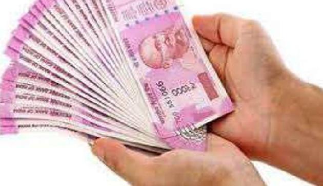 पोस्ट ऑफिस में इस तरह करें पैसे जमा, जल्द हो जाएंगे मालामाल
पोस्ट ऑफिस में इस तरह करें पैसे जमा, जल्द हो जाएंगे मालामाल