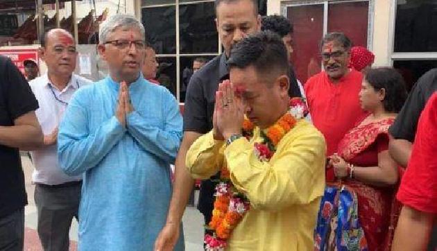 सिक्किम के मुख्यमंत्री ने मां कामाख्या धाम में की पूजा-अर्चना
सिक्किम के मुख्यमंत्री ने मां कामाख्या धाम में की पूजा-अर्चना