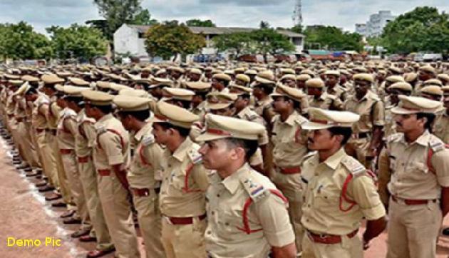 JOB ALERT ! इस बार पुलिस के पदों पर निकली है बम्पर भर्तियां, ये है Last Date JOB ALERT ! इस बार पुलिस के पदों पर निकली है बम्पर भर्तियां, ये है Last Date