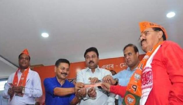 कांग्रेस को लगा तगड़ा झटका, एक साथ कई दिग्गज नेताओं ने थामा भाजपा का दामन कांग्रेस को लगा तगड़ा झटका, एक साथ कई दिग्गज नेताओं ने थामा भाजपा का दामन