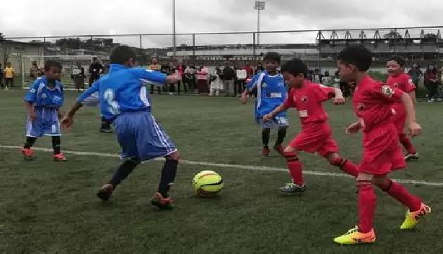 इस प्रयोग से भारतीय फुटबॉल को मजबूत करना चाहता है AIFF इस प्रयोग से भारतीय फुटबॉल को मजबूत करना चाहता है AIFF