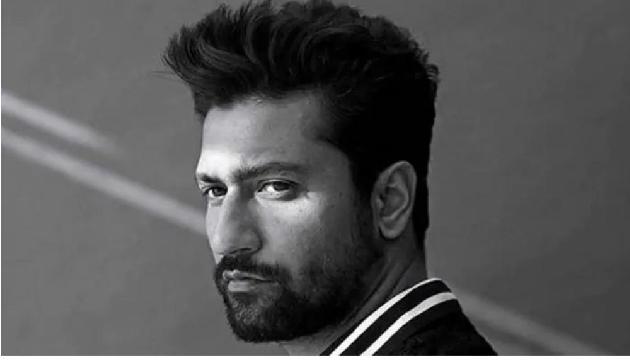 उरी फिल्म फेम विकी कौशल एक झटके में बने चरसी, जानिए कैसे? उरी फिल्म फेम विकी कौशल एक झटके में बने चरसी, जानिए कैसे?