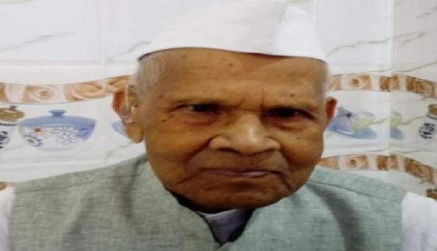 पूर्व राज्यपाल का बड़ा बयान, राज्यपाल को दलगत भावना से उपर उठकर फैसला लेना चाहिए पूर्व राज्यपाल का बड़ा बयान, राज्यपाल को दलगत भावना से उपर उठकर फैसला लेना चाहिए
