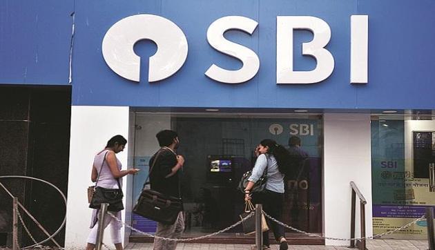 नए साल में बेरोजगारों के लिए खुशखबरी! SBI ने निकाली 7870 पदों की भर्ती, यहां करें आवेदन
नए साल में बेरोजगारों के लिए खुशखबरी! SBI ने निकाली 7870 पदों की भर्ती, यहां करें आवेदन