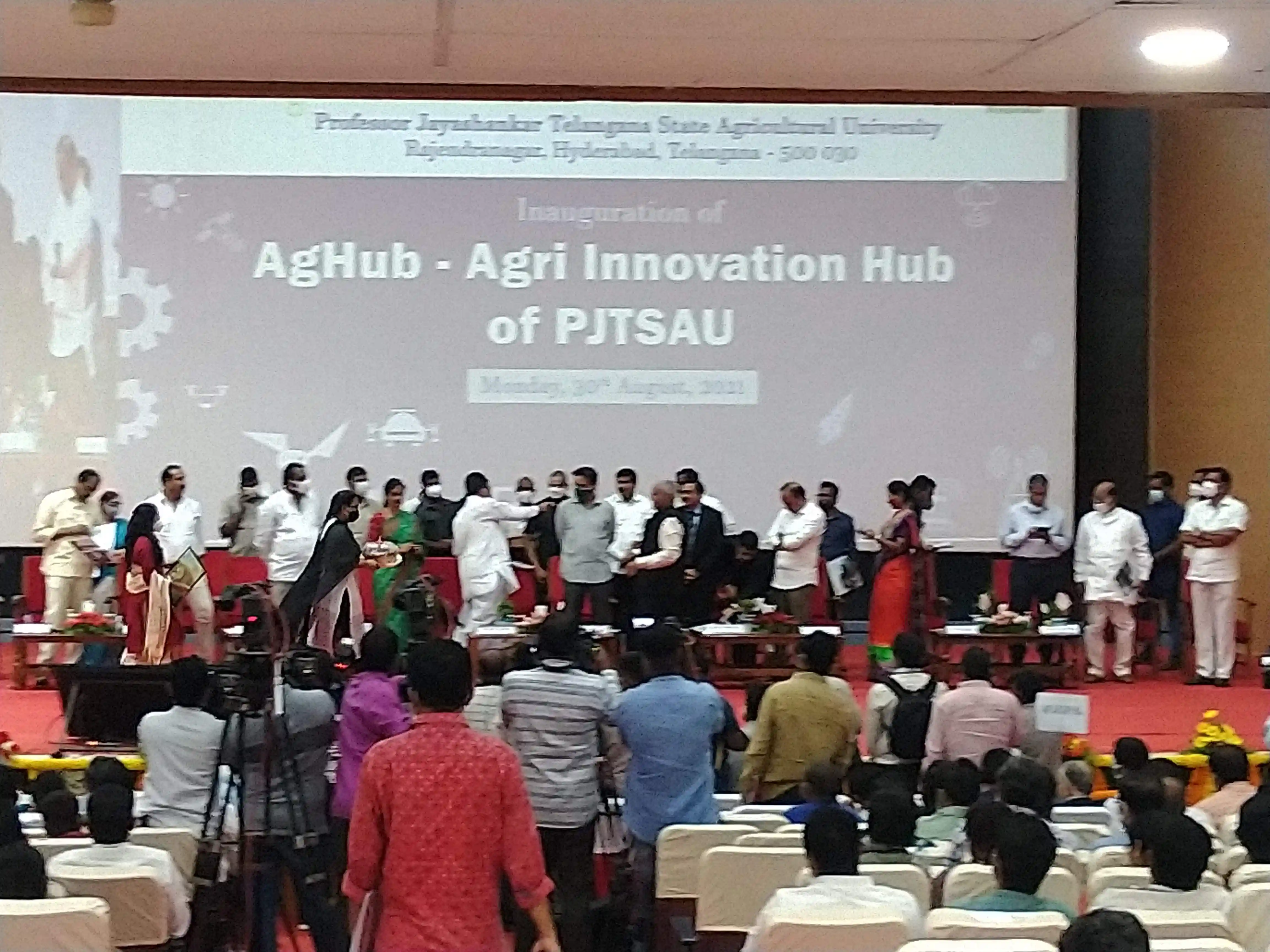 showcase in Agri Hub