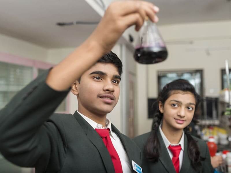 Narayana School Science Lab