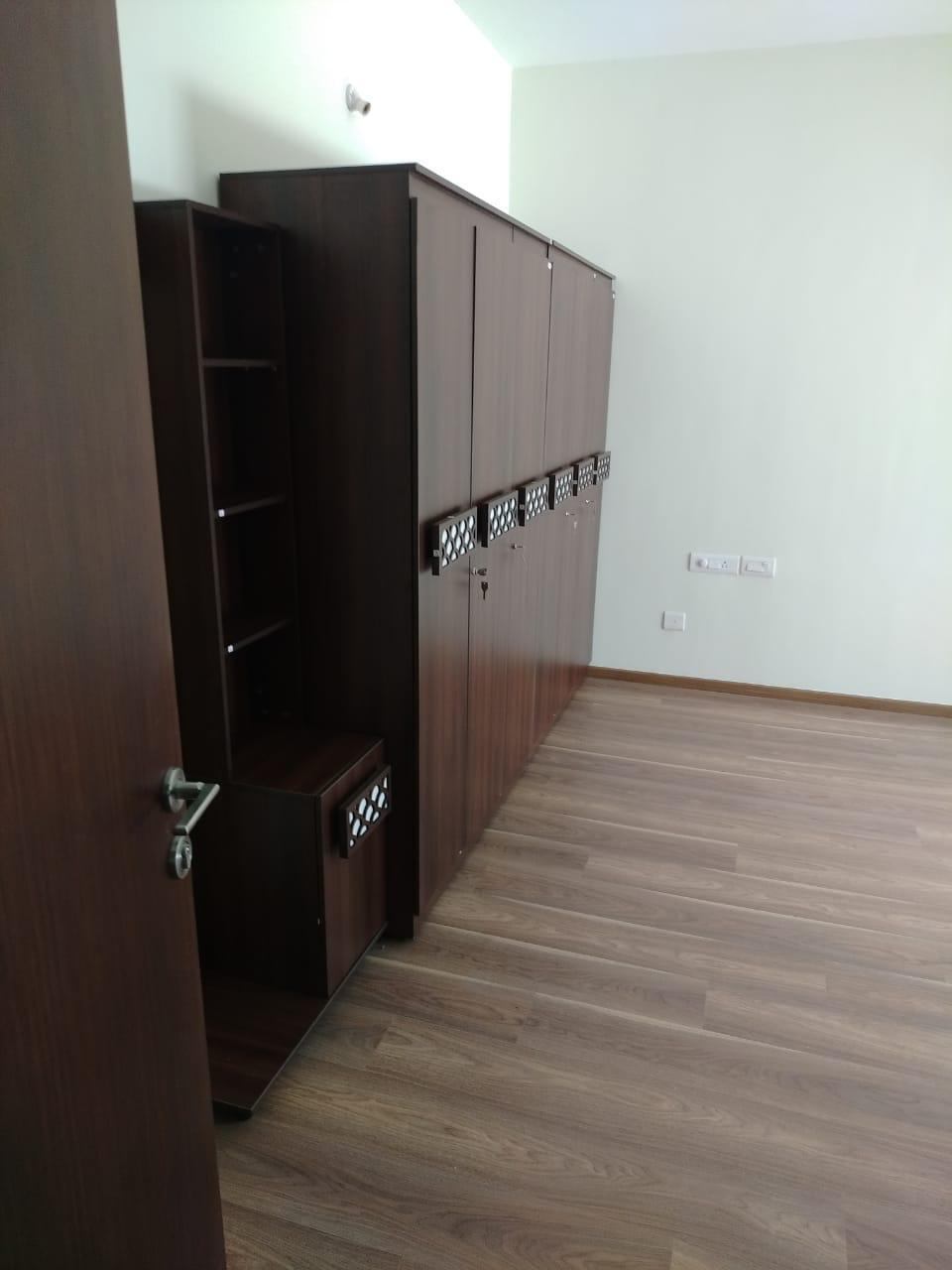 https://s3.ap-south-1.amazonaws.com/fmr.prod.media/akjdh-1699634715839-40844