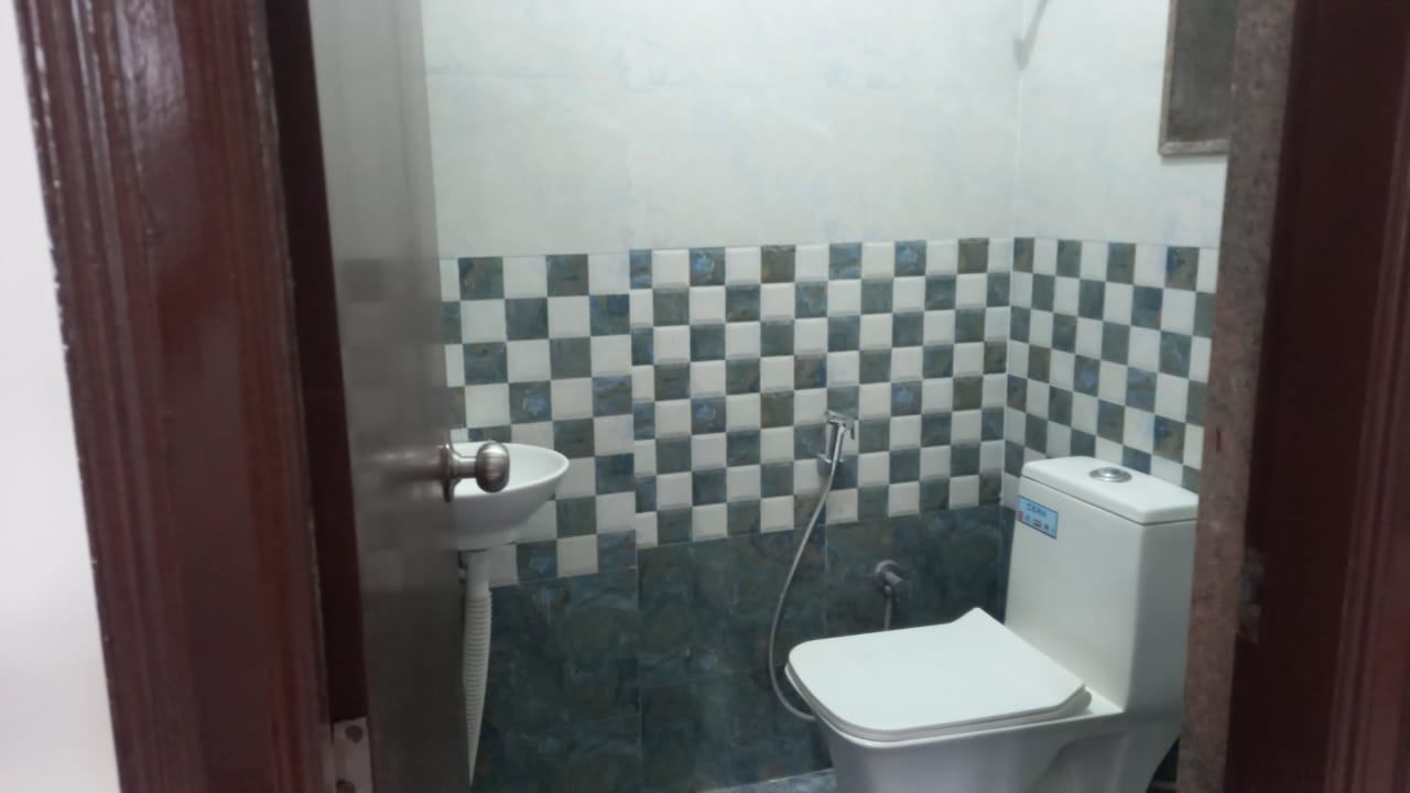 https://s3.ap-south-1.amazonaws.com/fmr.prod.media/avcxh-1730540659835-02417