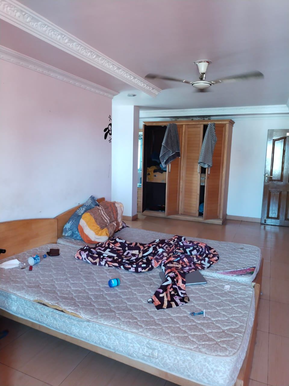 https://s3.ap-south-1.amazonaws.com/fmr.prod.media/ayjof-1677684396566-04143