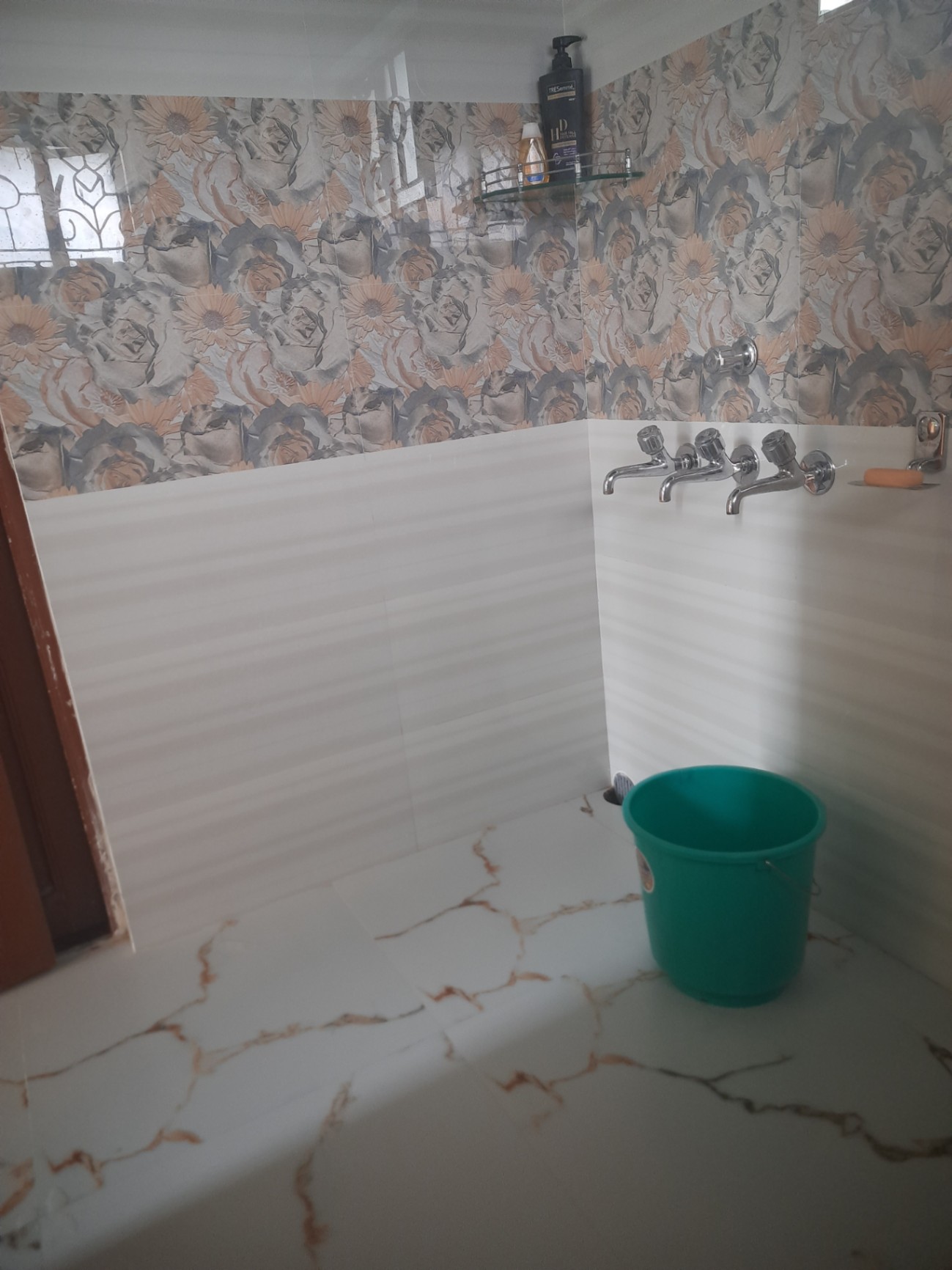 https://s3.ap-south-1.amazonaws.com/fmr.prod.media/bhczm-1702707768199-14033