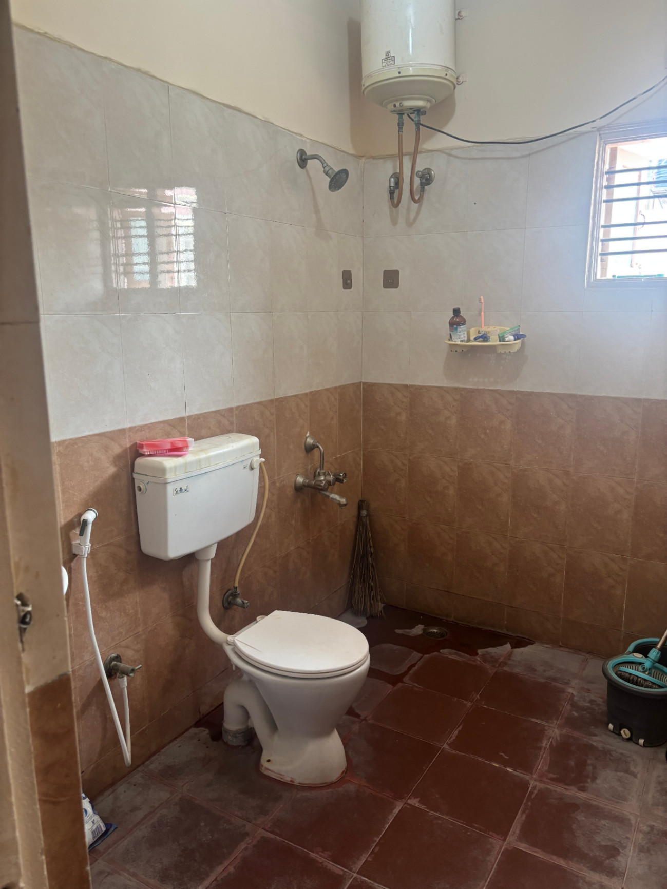 https://s3.ap-south-1.amazonaws.com/fmr.prod.media/cmpuj-1743327636401-10823