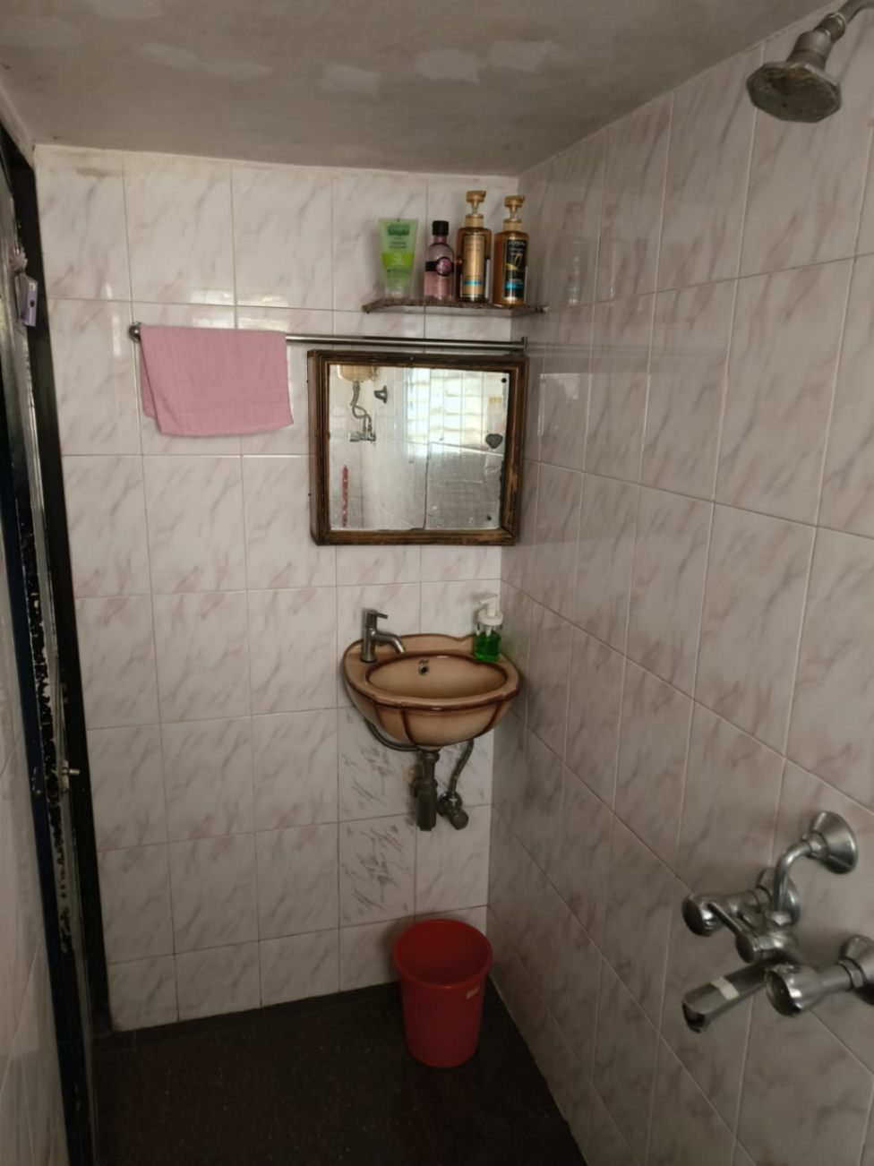 https://s3.ap-south-1.amazonaws.com/fmr.prod.media/dobfi-1702288353016-12235