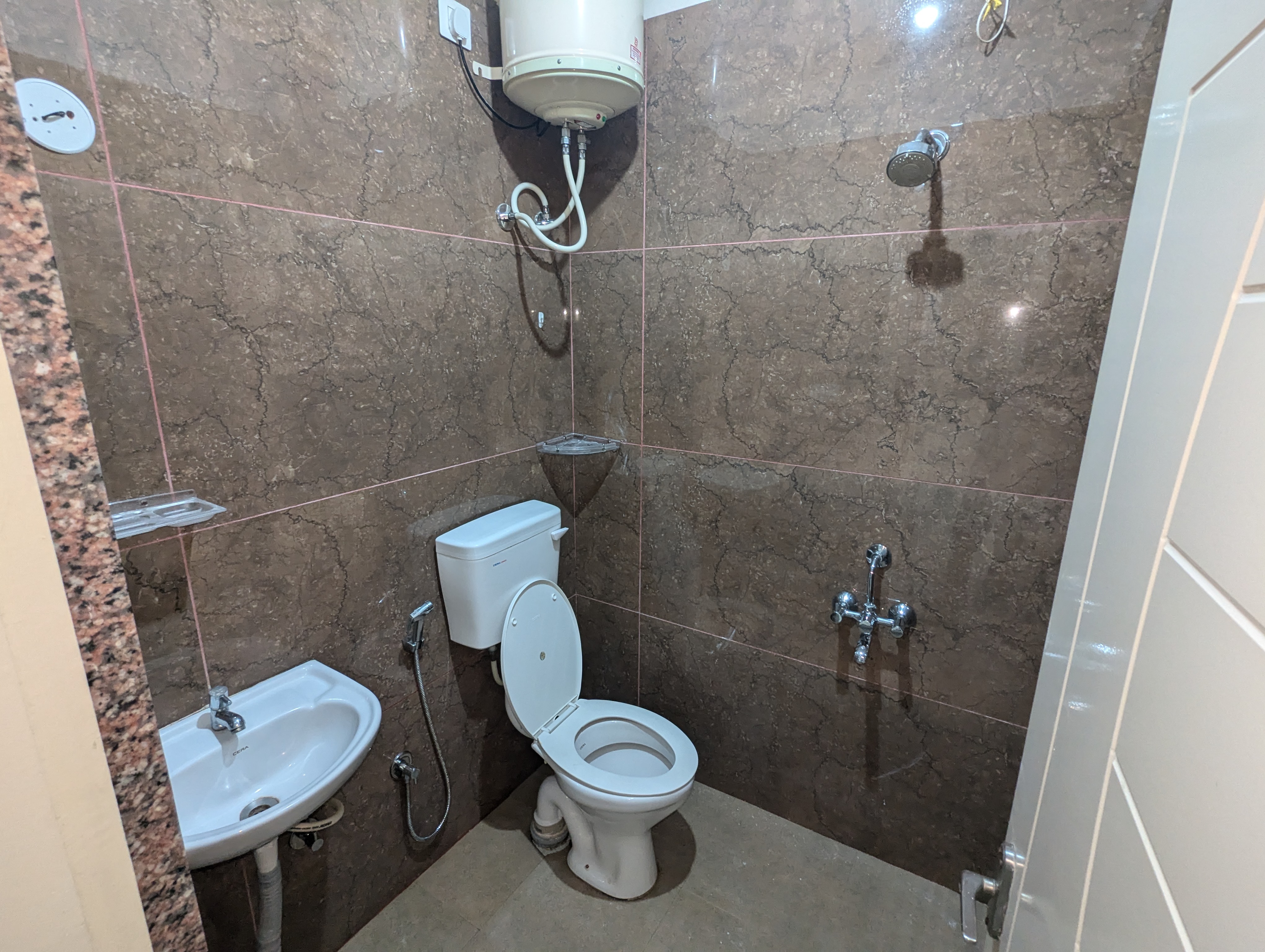 https://s3.ap-south-1.amazonaws.com/fmr.prod.media/dvmzu-1722838114425-06101.jpg