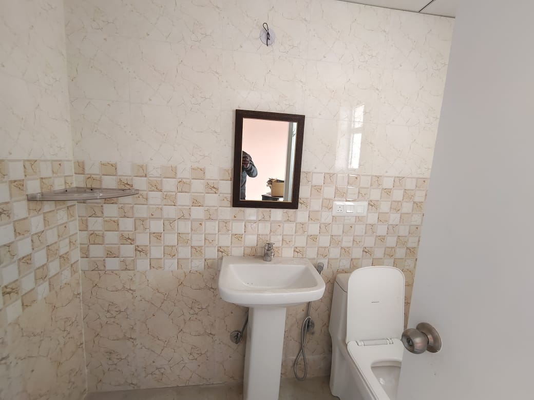 https://s3.ap-south-1.amazonaws.com/fmr.prod.media/eujut-1676126871807-34670.jpg