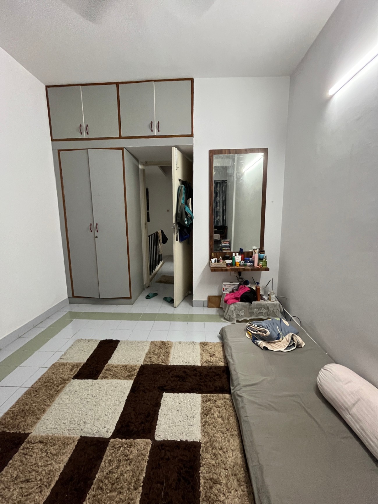 https://s3.ap-south-1.amazonaws.com/fmr.prod.media/ezfnk-1712584362530-16254