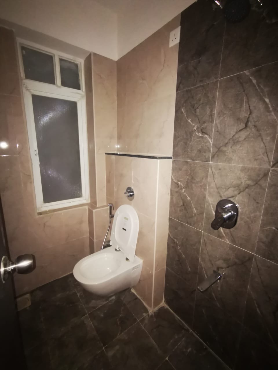 https://s3.ap-south-1.amazonaws.com/fmr.prod.media/ffxcu-1697472479744-21871
