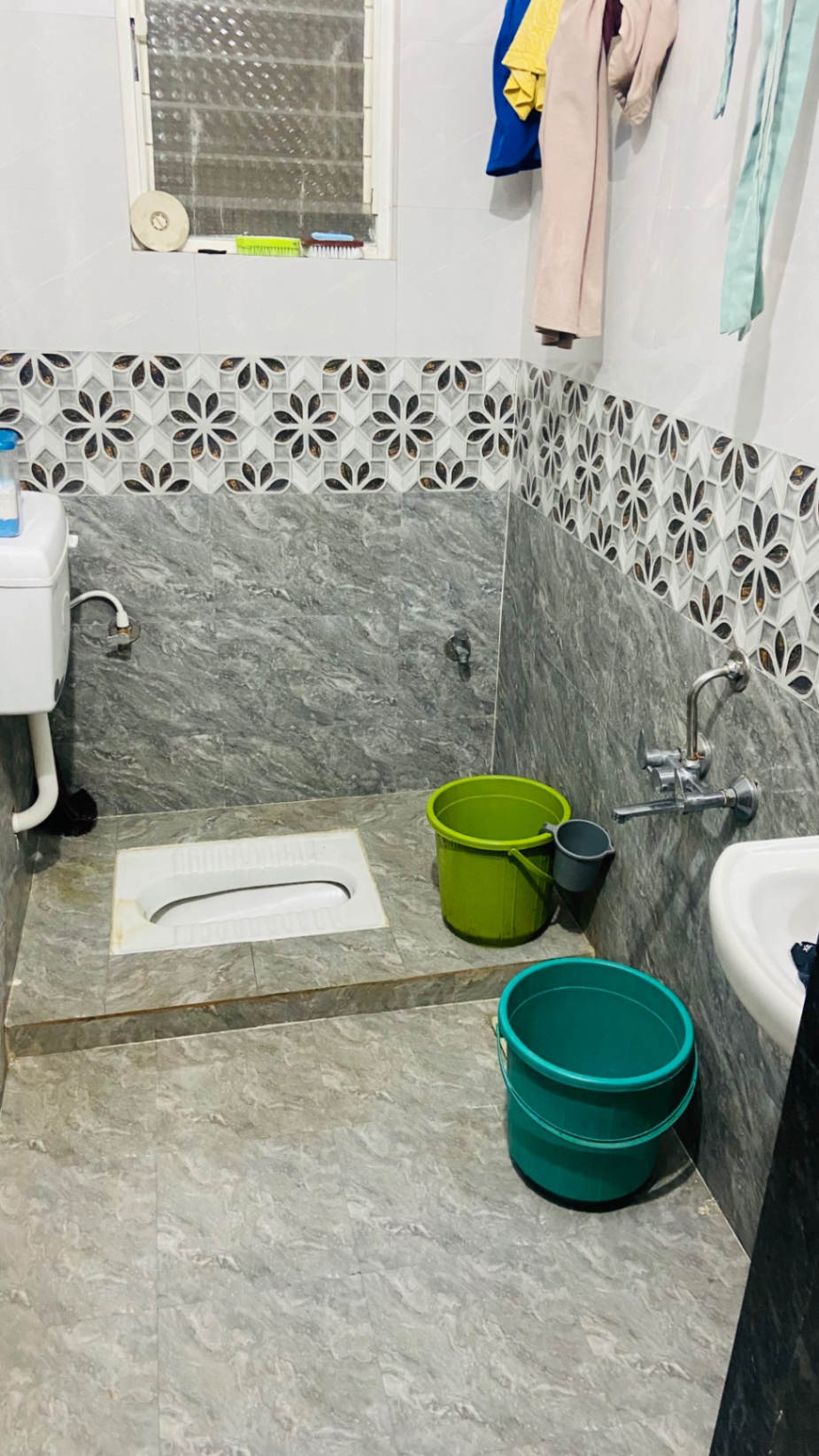 https://s3.ap-south-1.amazonaws.com/fmr.prod.media/fnroj-1739344753482-37188