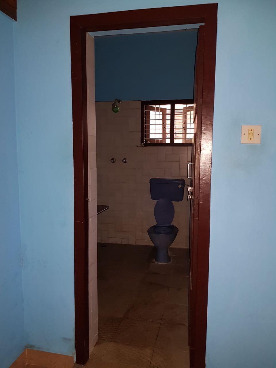 https://s3.ap-south-1.amazonaws.com/fmr.prod.media/hecgl-1700305025386-24761