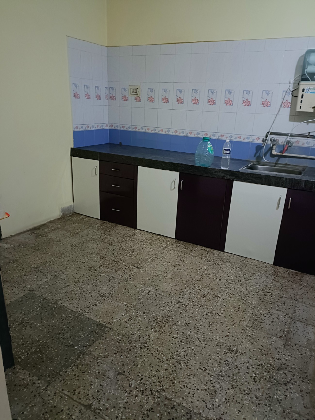 https://s3.ap-south-1.amazonaws.com/fmr.prod.media/hlldx-1666019824534-12610